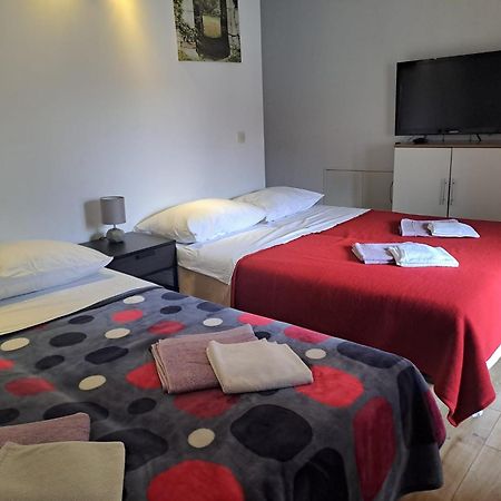 Peter&Zana Apartments สตารีกราด ภายนอก รูปภาพ