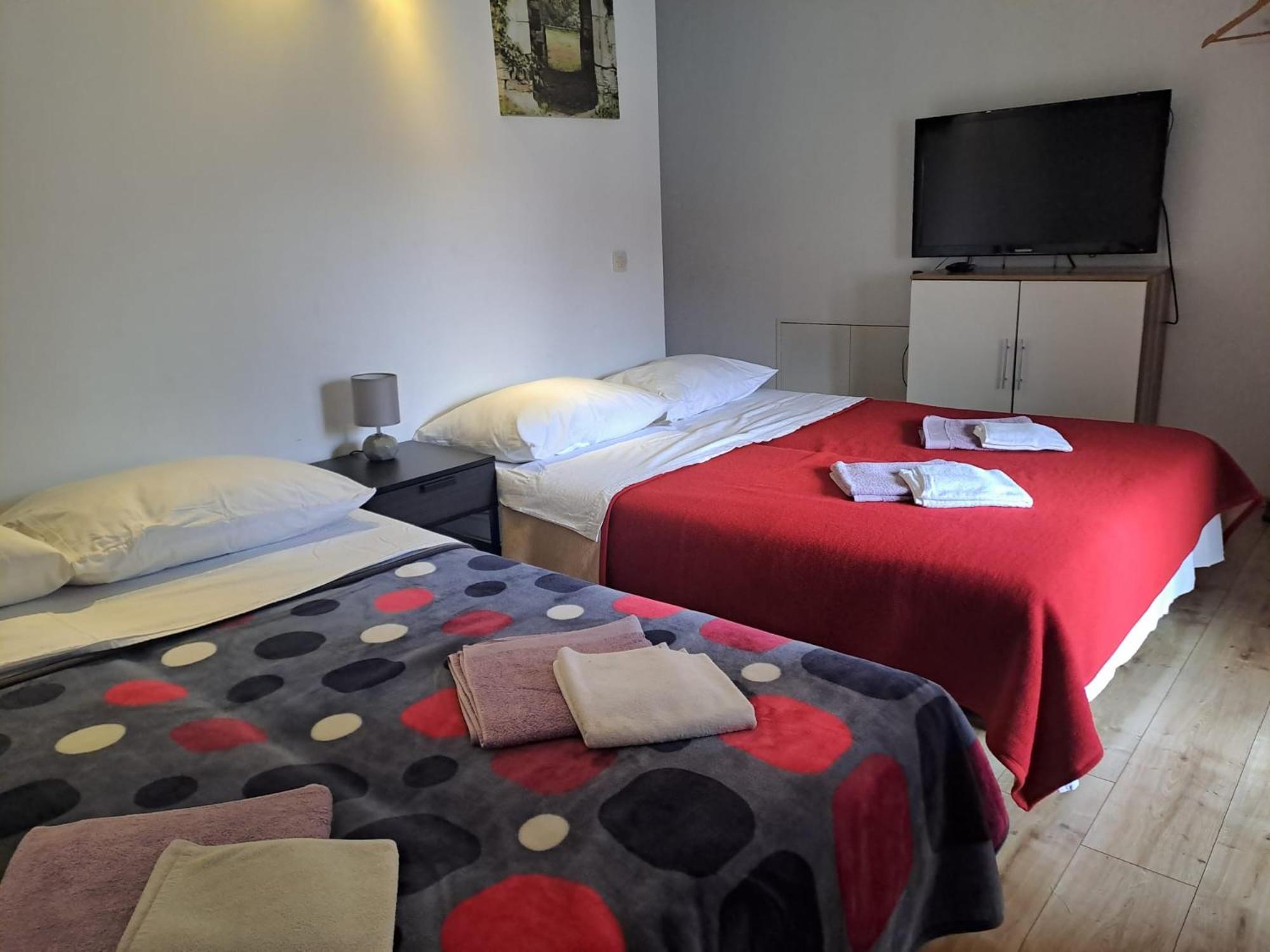 Peter&Zana Apartments สตารีกราด ภายนอก รูปภาพ