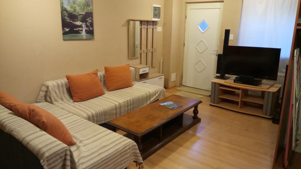 Peter&Zana Apartments สตารีกราด ภายนอก รูปภาพ
